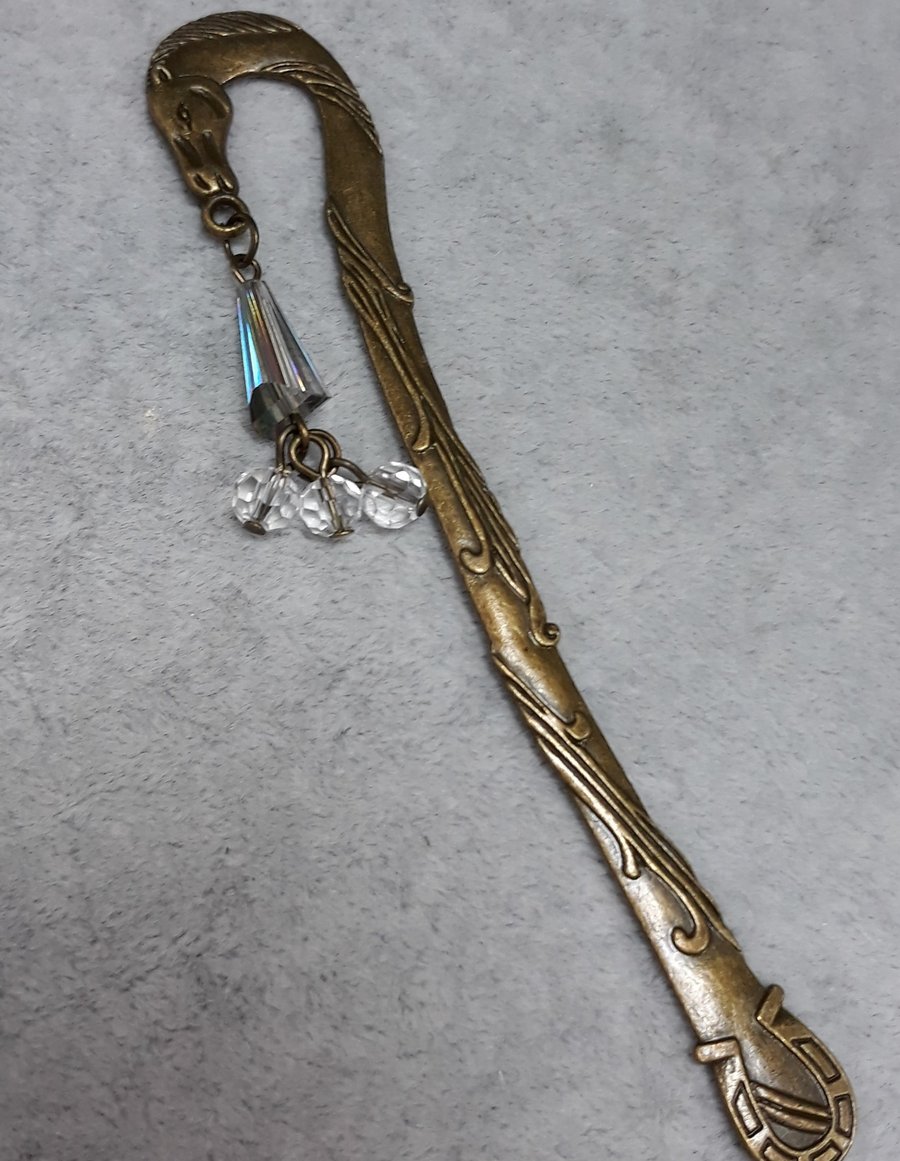 EQB01 Horse head bookmark with beads