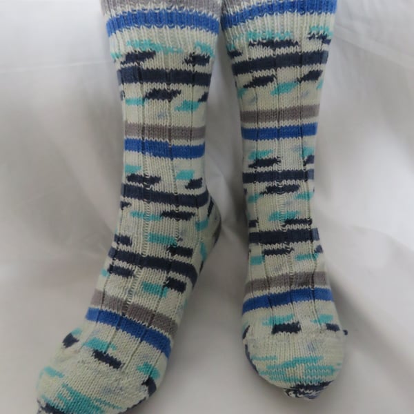 Hand-cranked Knitted Ribbed Wool Socks Size 4 to 5