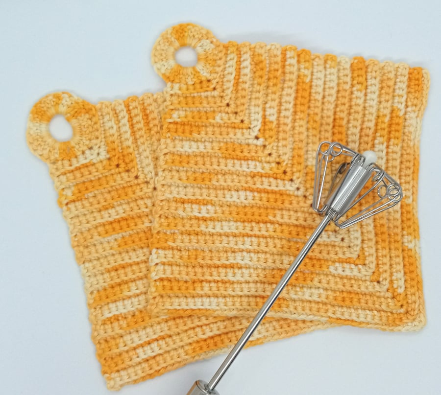 Sunshine crochet pot holders