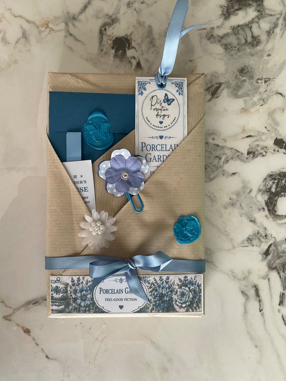 Blind Date With A Book - Feel Good Fiction Mystery Book Gift for Readers