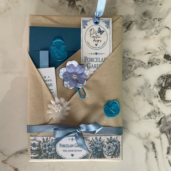 Blind Date With A Book - Feel Good Fiction Mystery Book Gift for Readers