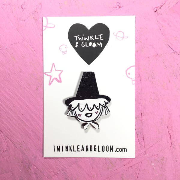 Welsh lady head Wood pin