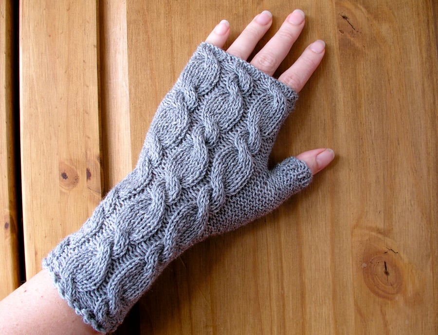  Grey fingerless gloves  wrist warmers