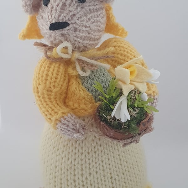 Hand Knitted Mouse -Cynthia