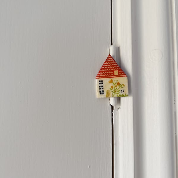 House Paper Clay Magnet - Hand painted and finished - Assorted 