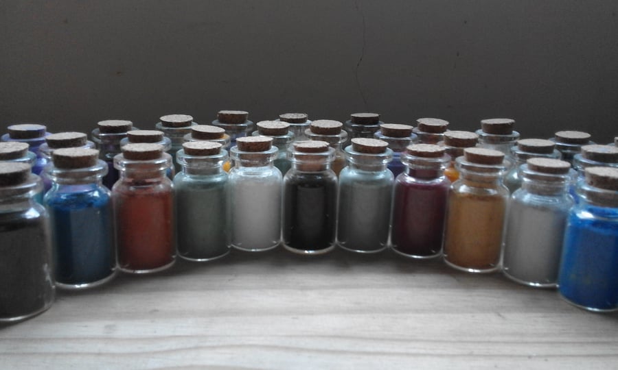 Natural Earth Pigments