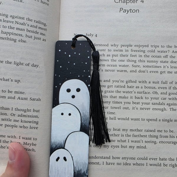 Hand Painted Halloween Ghost Bookmark – Cute Ghost Family Wooden Bookmark