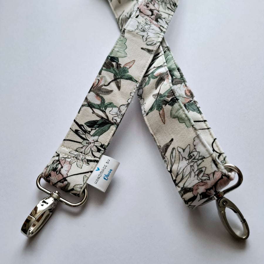 Floral replaceable handbag strap