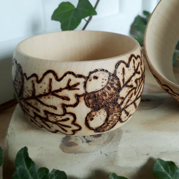 Pyrography acorn & oak leaf wooden bangle 