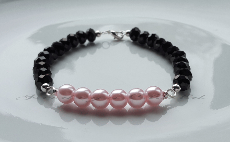 Bracelet Pink Glass Pearl And Black Faceted Bead Bracelet
