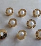 9 16" 15mm 24L Gold and Sprayed pearl Button x 4 - Image 7