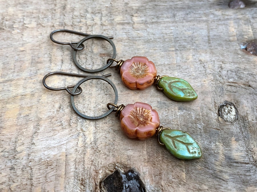 Rustic Czech Glass Earrings. Petite Pink Flower Earrings. Green Leaf Earrings