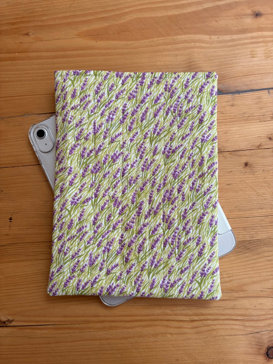 Liberty Marsh Orchids Print Quilted Fabric I-Pad A16 Sleeve