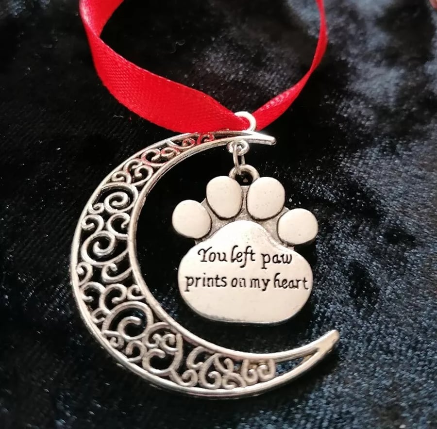 Paw Prints on my Heart Memorial  Xmas Tree Decoration  Dog Cat Pet Free P&P 