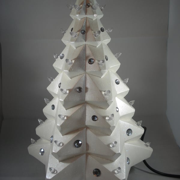 White Ceramic Faceted Xmas Christmas Tree Table Lamp Light Ornament Decoration.