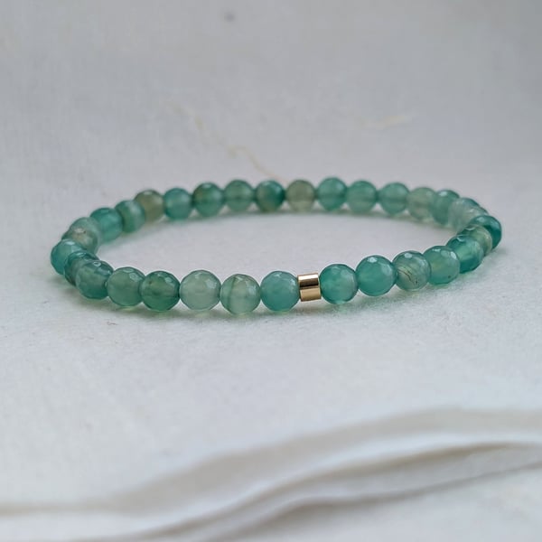 Sea green agate gemstone stretch bracelet 