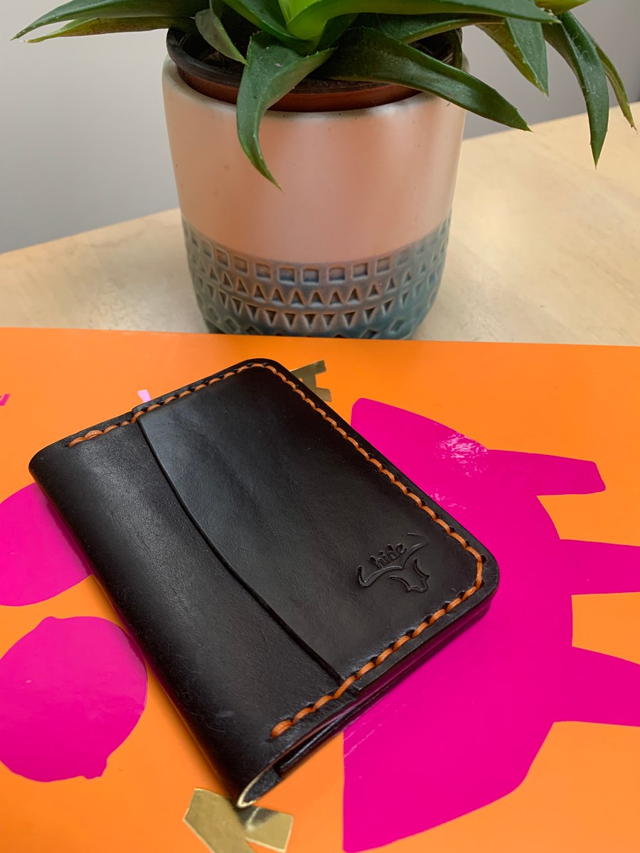 Leather wallet in black bifold slim and lightweight