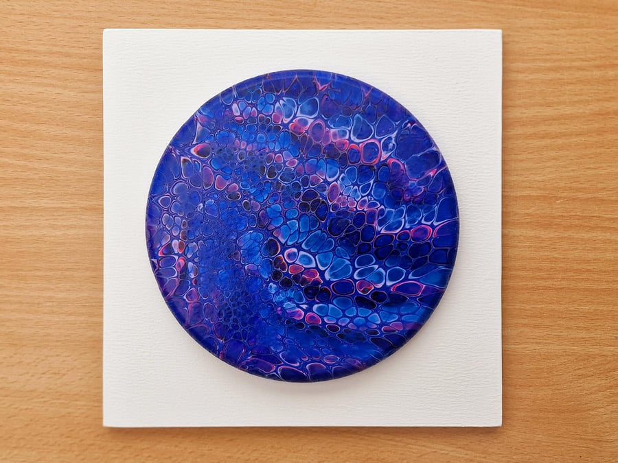 18.5cm x 18.5cm acrylic pour painting wall plaque