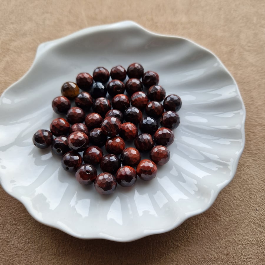 Tigers Eye beads facetted 10-11mm