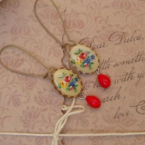 Sweet  Emma Cameo Earrings 