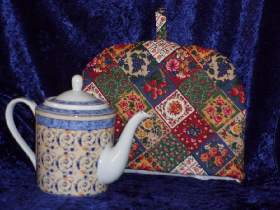 REDUCED PRICE Tea Cosy