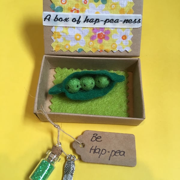 Happiness, a box of happiness, peas, hap-pea-ness, peas in a a pod, felt peas 