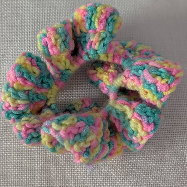 Pastel Scrunchie 
