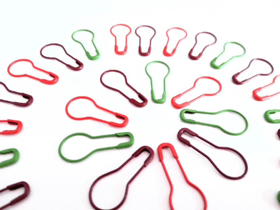 Stitch markers x 30, "Strawberry Colour Th... Folksy