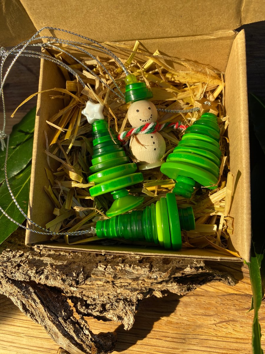 Button Christmas Tree decorations - 4 boxed items