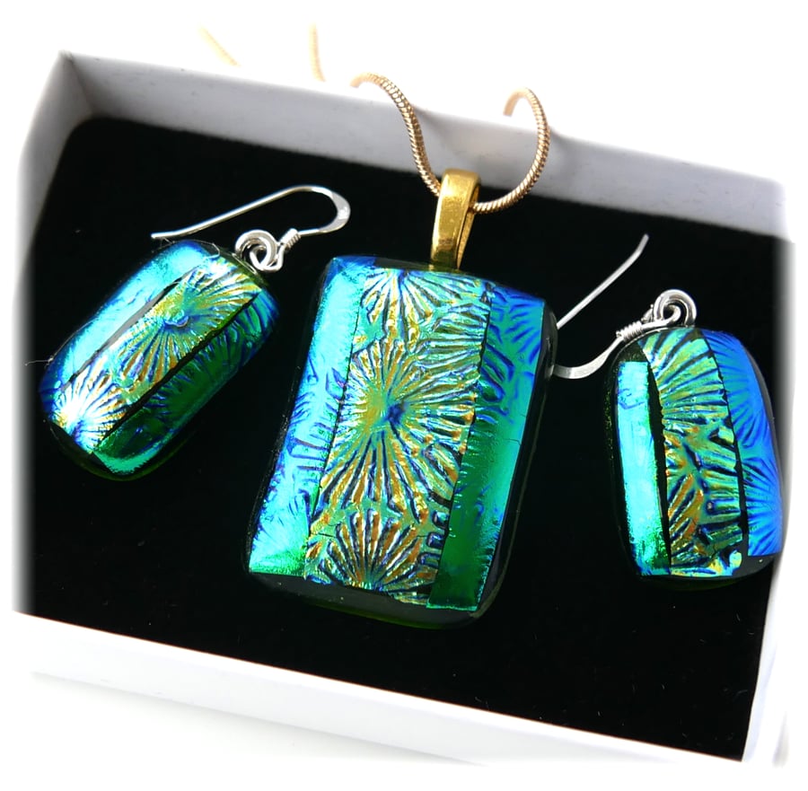 SOLD 250715 Dichroic Glass 114 Pendant Earring Set Emerald Florentine Gold Chain
