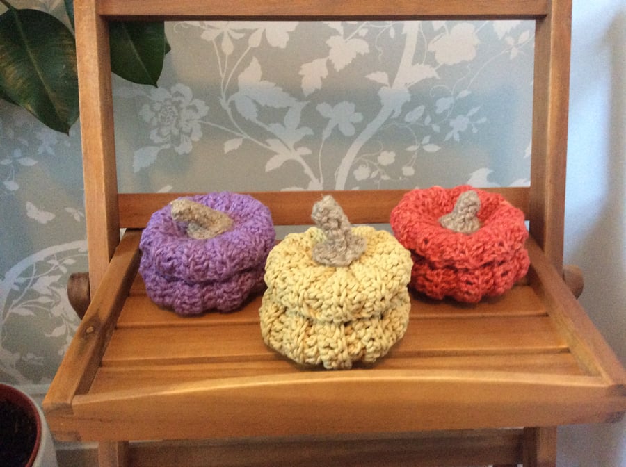 Hand crochet pumpkin basket 