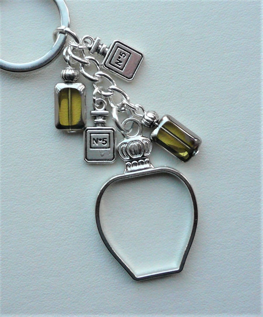 Keyring Bag Charm Pale Yellow Glass Perfume Scent Bottle Themed   KCJ1906