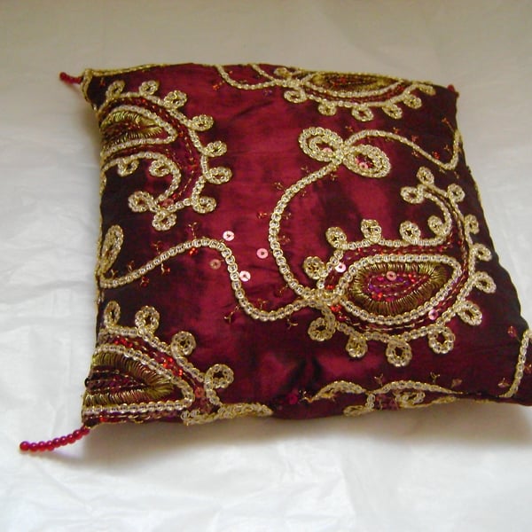 Red & Gold Wedding Ring Cushion