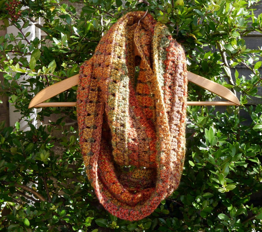 SALE - Autumn Infinity Scarf, Chunky Cowl - FREE UK POSTAGE