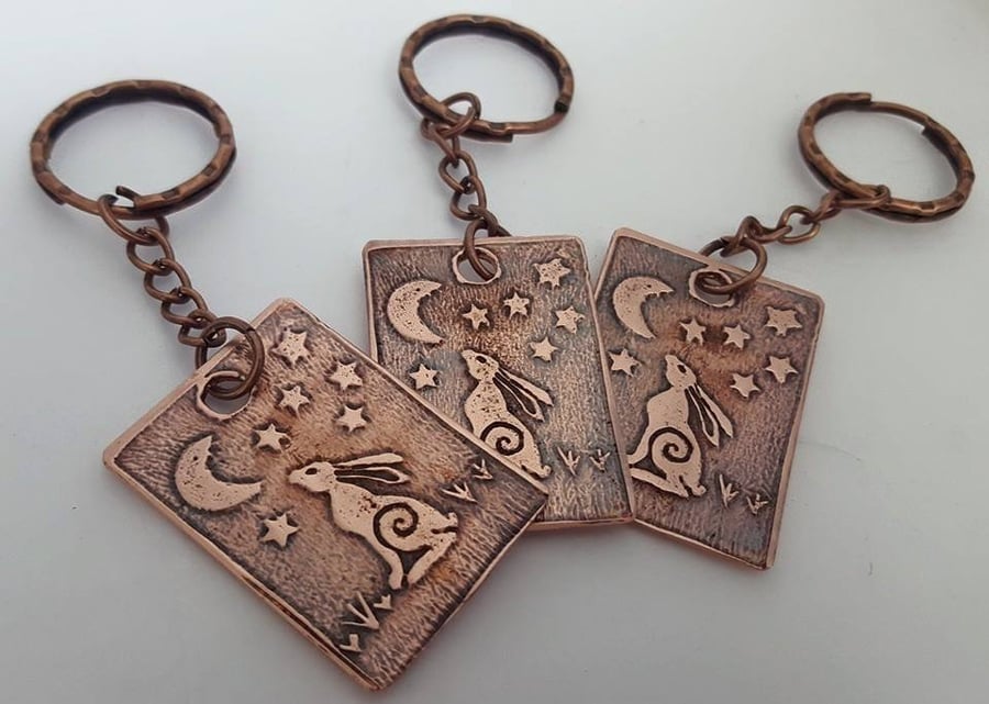 Moongazing hare keyring