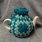 Retro Granny Square Tea Cosy to fit medium sized 4-6 cup teapot (greeny-blues)