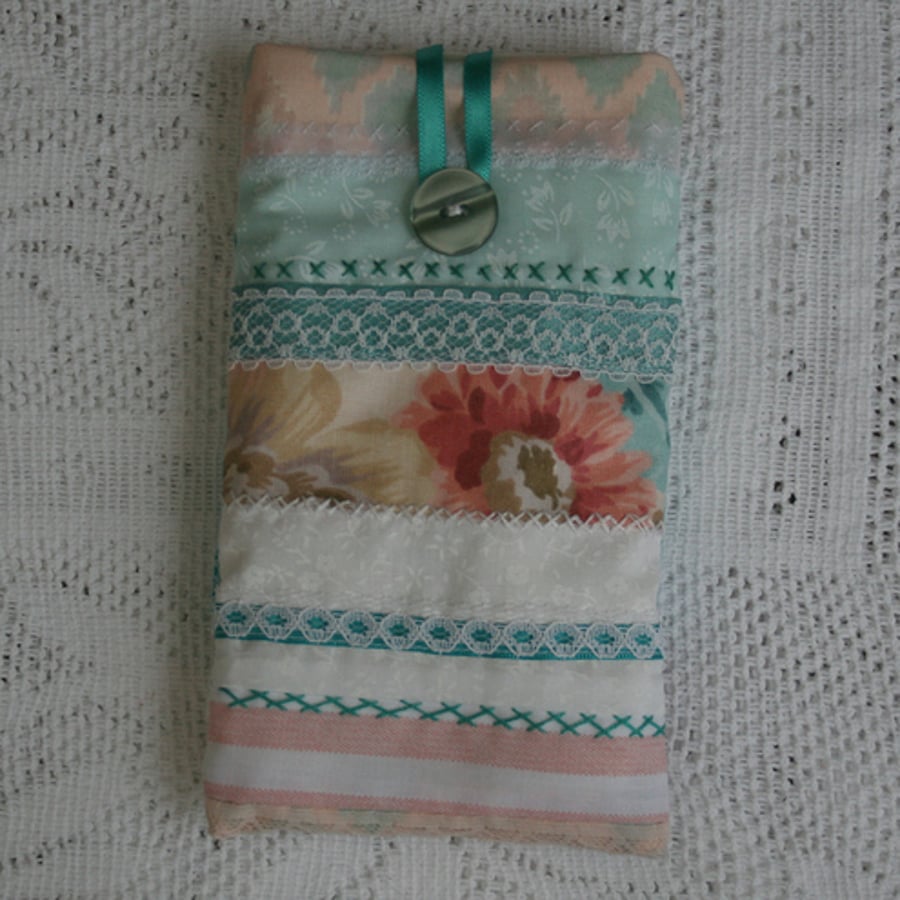 SALE - Patchwork Shades/Specs Case - peach and green