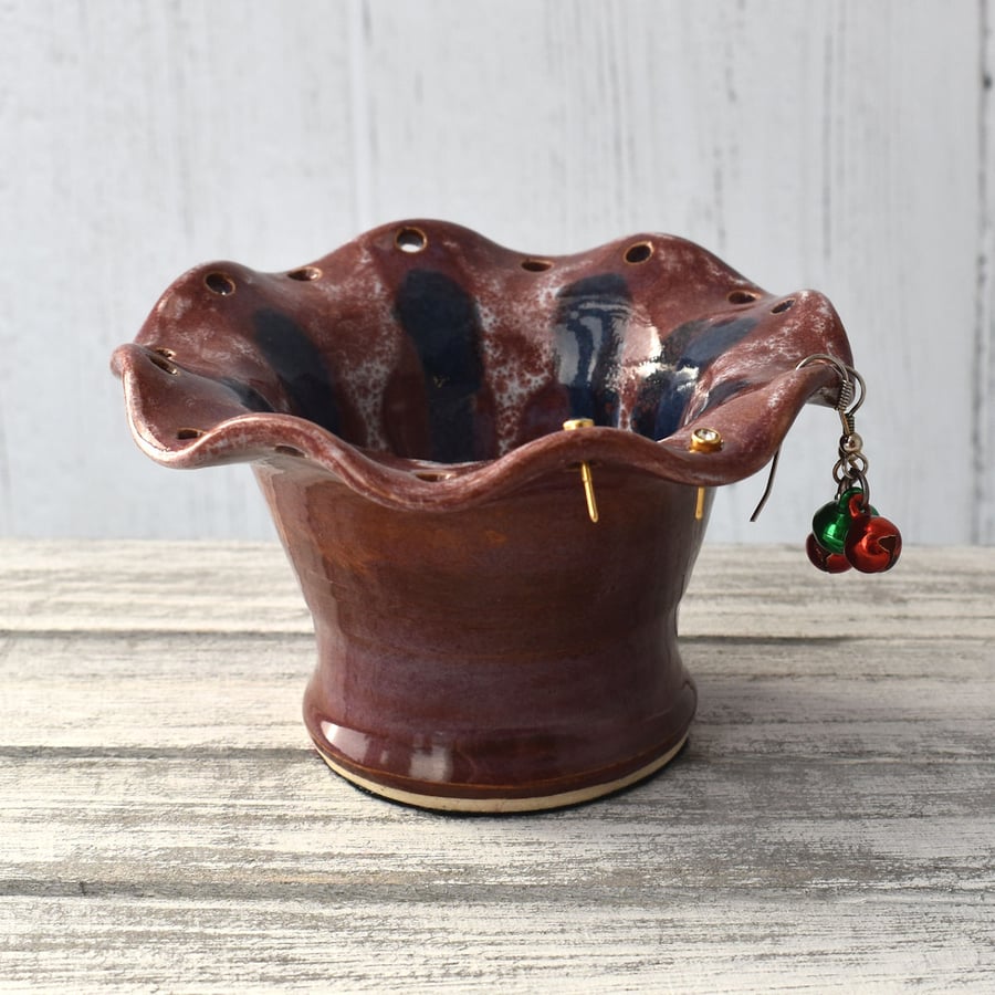 X05 Ear ring and ring holder