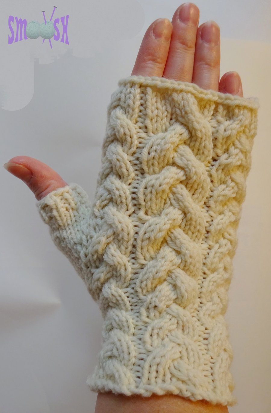 Fingerless Mitts: Snowy White Braid