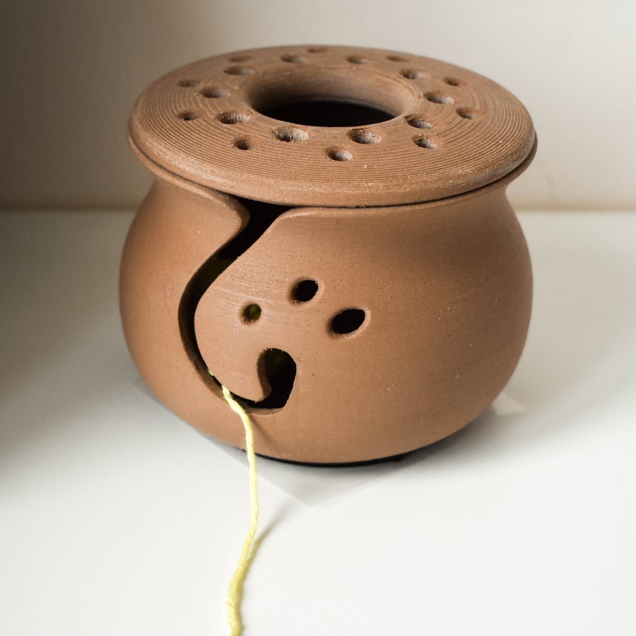 3D Printed wooden yarn bowl with lid - small