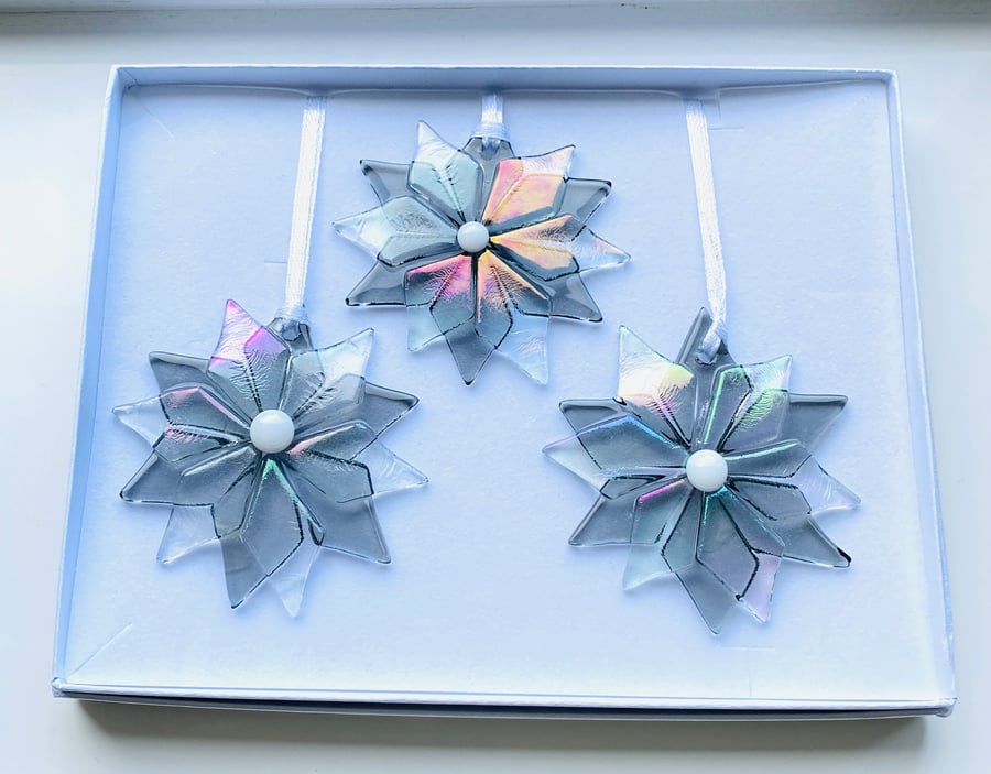 Fused glass  iridescent snowflake gift set- Christmas hanging decoration