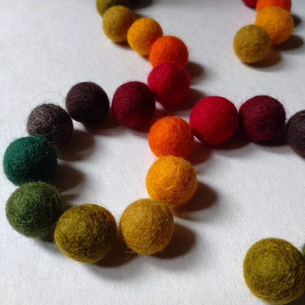 Felt Ball Garland, Autumn Shades, Halloween Decor, Christmas Gift