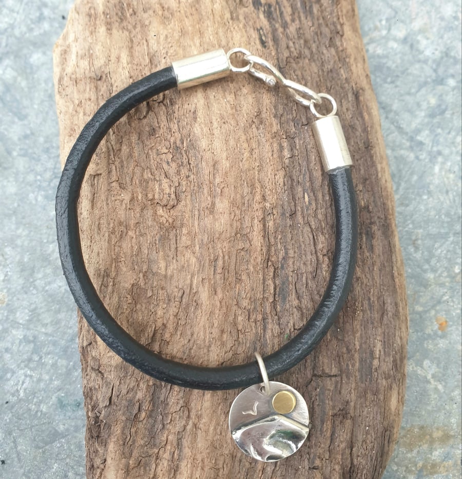 Leather and sterling silver bracelet with beach charm