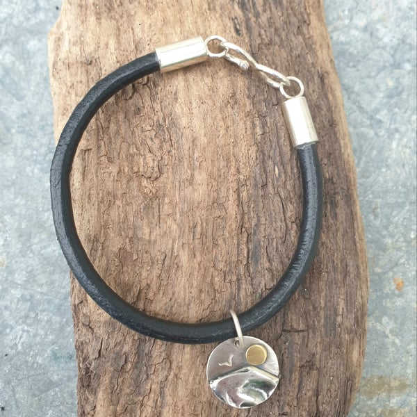 Leather and sterling silver bracelet with beach charm