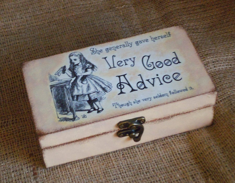 Alice In Wonderland Drink Me Good Advice Small Chest Box Wooden Unusual Vintage 