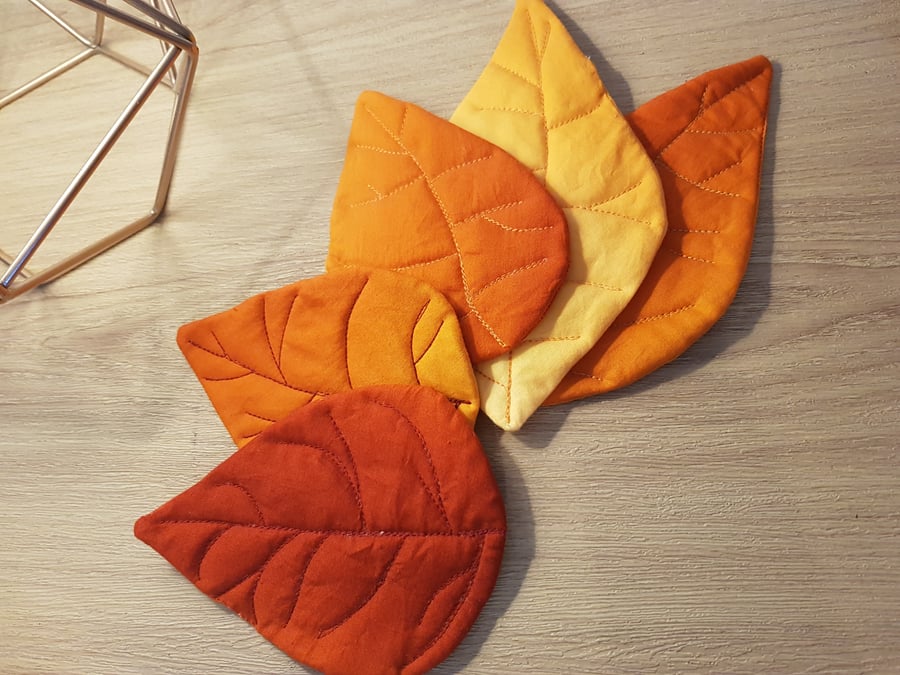 Autumn leaf coaster 
