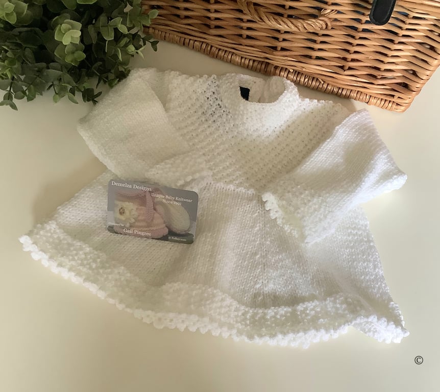 Designer Baby Girl's  White Tunic Jumper-dress Hand Knitted  6 -12 months size