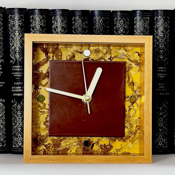 'NICHE'TABLE & SHELF CLOCK  (Model 108)