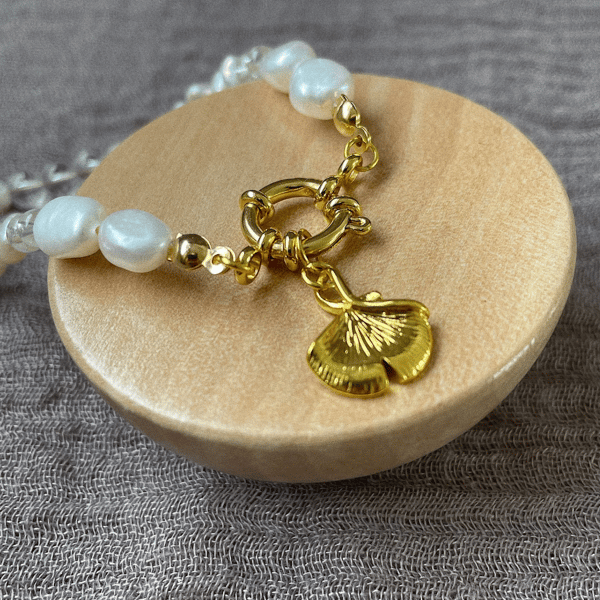 Ivory pearl necklace, gift for her, elegant pendant necklace, beads necklace