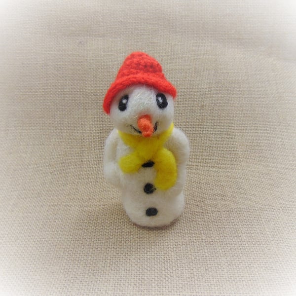 Red Hat Snowman, Needle felted Snowman, Felted Snowman Ornament, Cute Christmas 